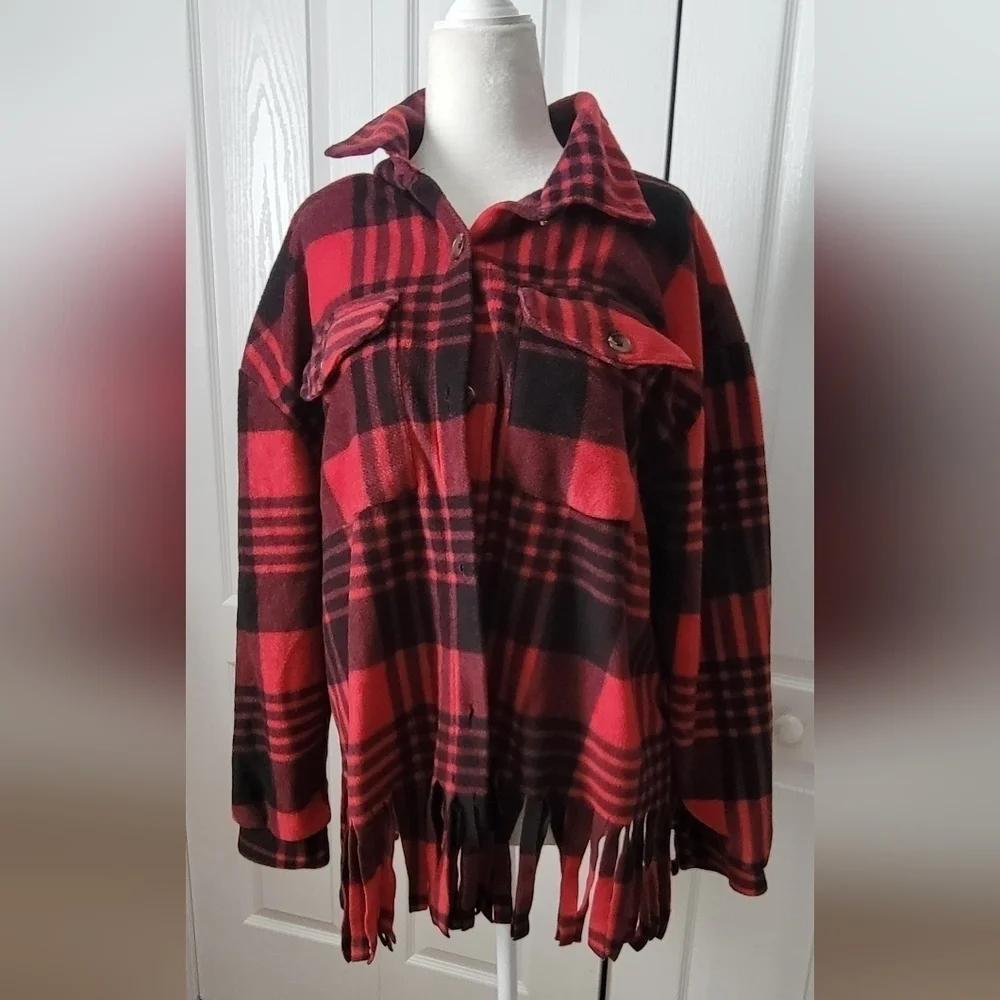 Jolie & Joy - Girl Cobie Fleece Fringe Shacket size Large